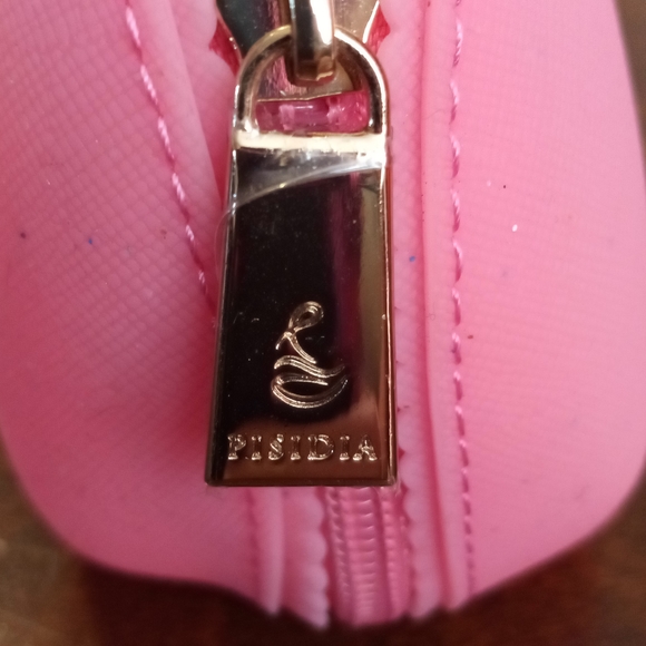 Pisidia Eco Friendly Silicone Makeup Bag 💄🛍️ - Picture 3 of 4